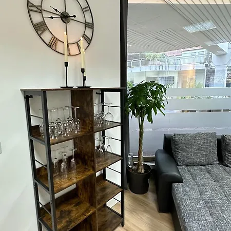 Loft - Sauna - 4 Schlafzimmer - 2 Baeder - Stadtmitte - 2 Parkplaetze Apartmán Špýr