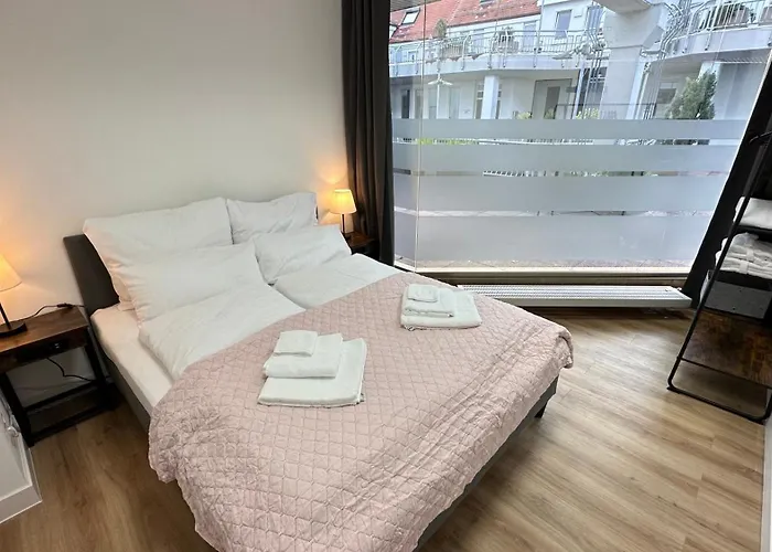 Loft - Sauna - 4 Schlafzimmer - 2 Baeder - Stadtmitte - 2 Parkplaetze *