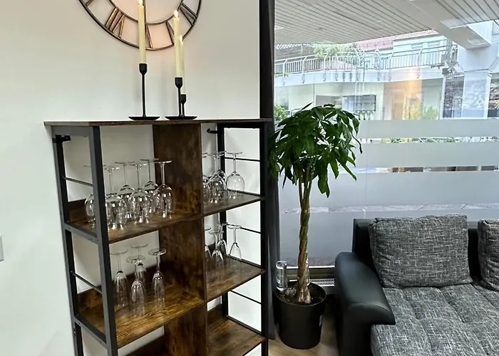 Loft - Sauna - 4 Schlafzimmer - 2 Baeder - Stadtmitte - 2 Parkplaetze דירה שפייר